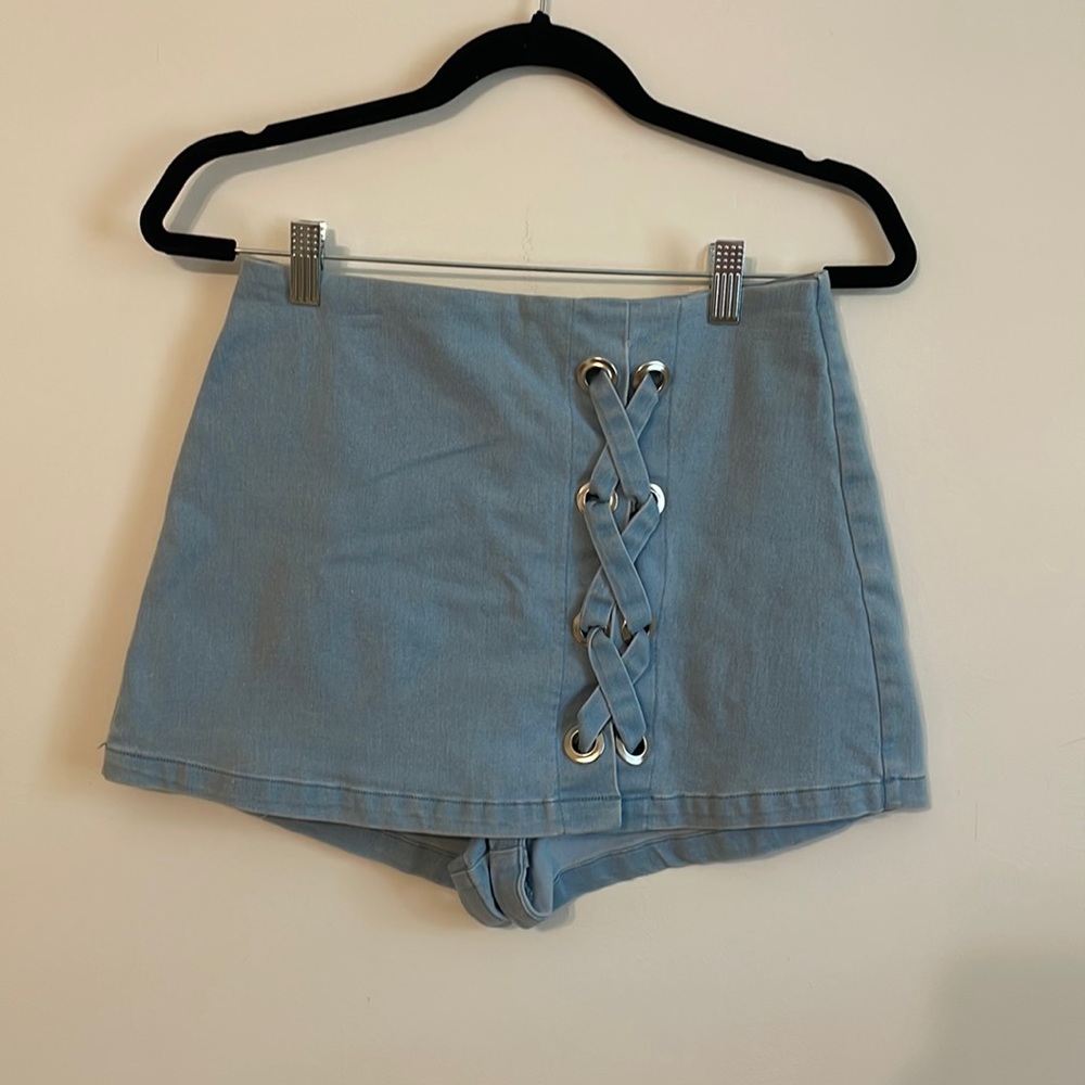 Jean skort